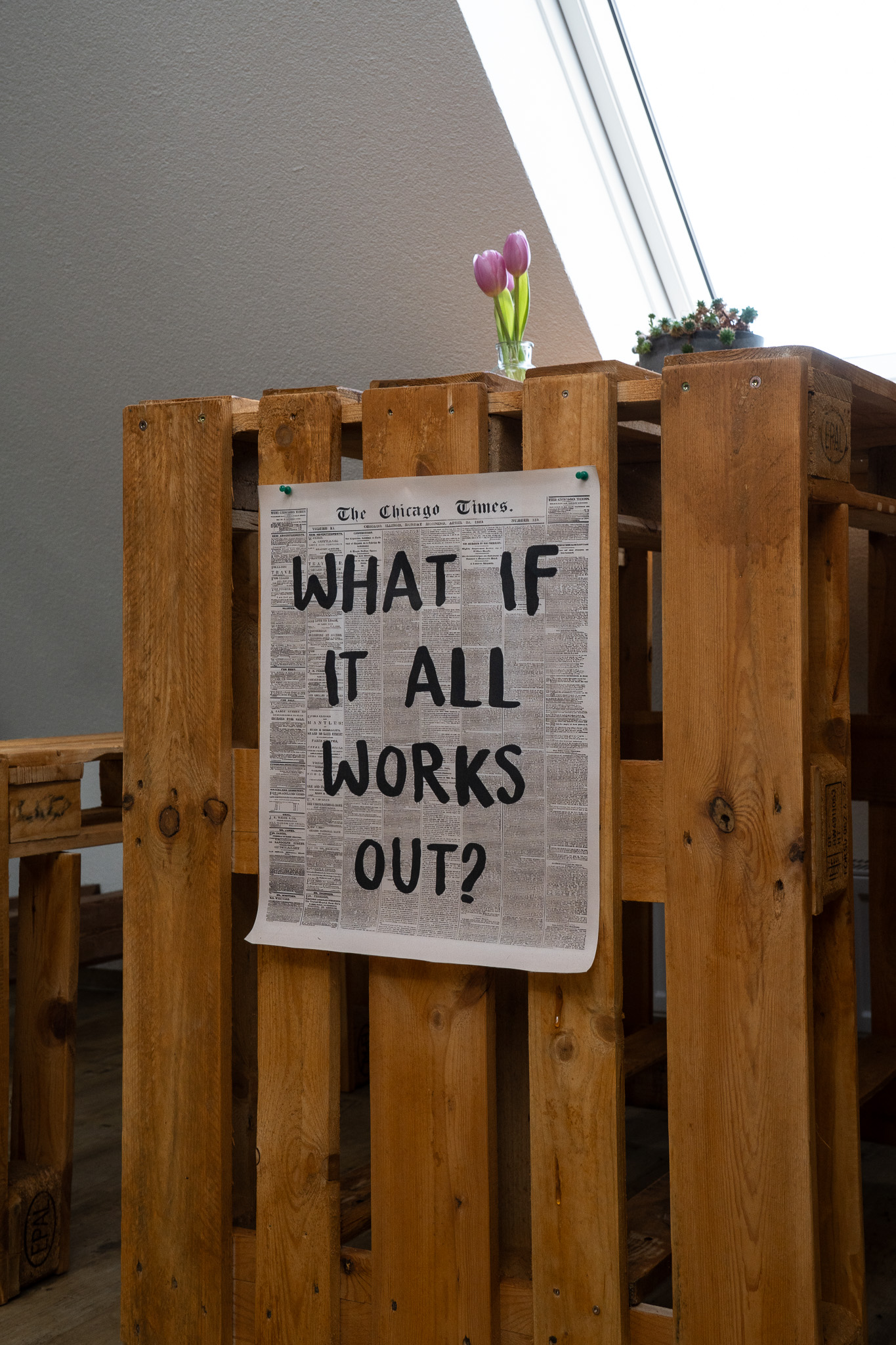 What if it all works out – Atmosphäre im FACHWERK16