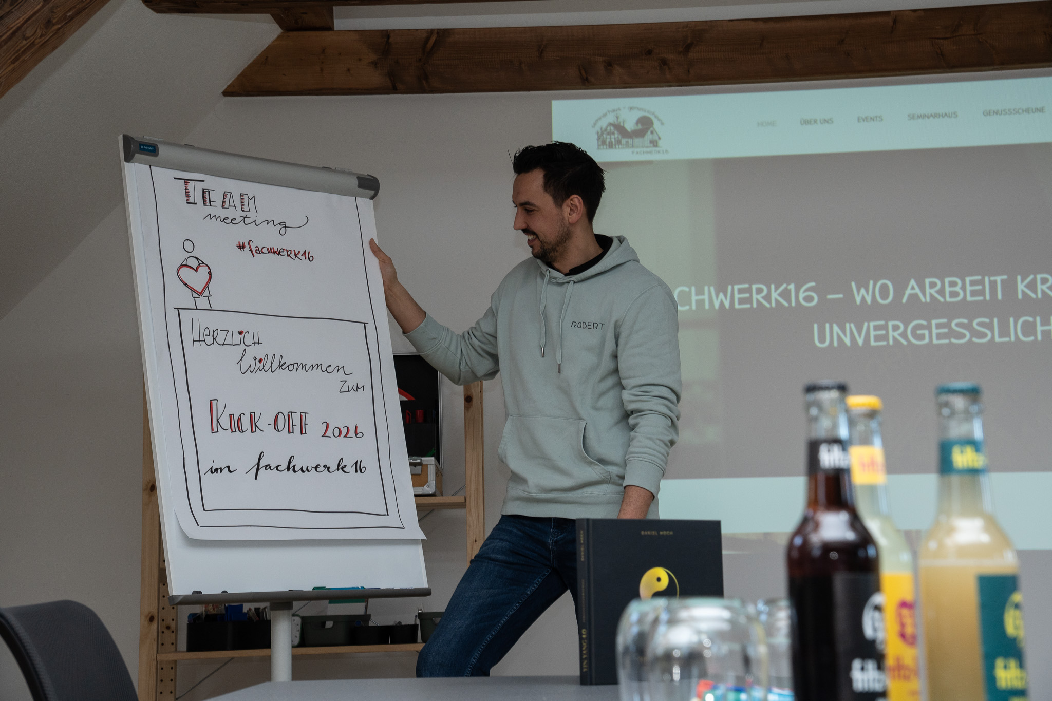 Impuls am Flipchart im FACHWERK16